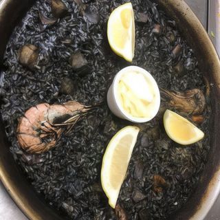 Arroz Negro De Marisco (Para 2 Personas)