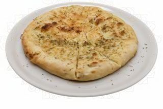 Focaccia de romero y aceite de oliva al horno de leña