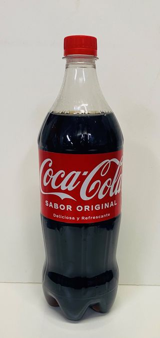 Botella de 2 L de Coca Cola