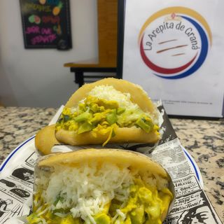 Arepa Reina Pepiada