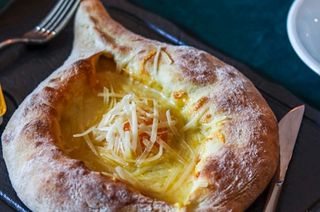 აჭარული ხაჭაპური 4 ყველით