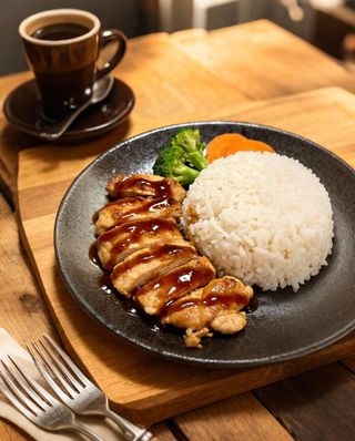 Piletina teriyaki sa pirinčem  照烧鸡肉盖饭