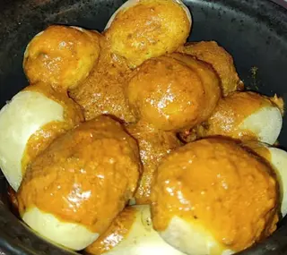 Papas arrugadas con mojo rojo