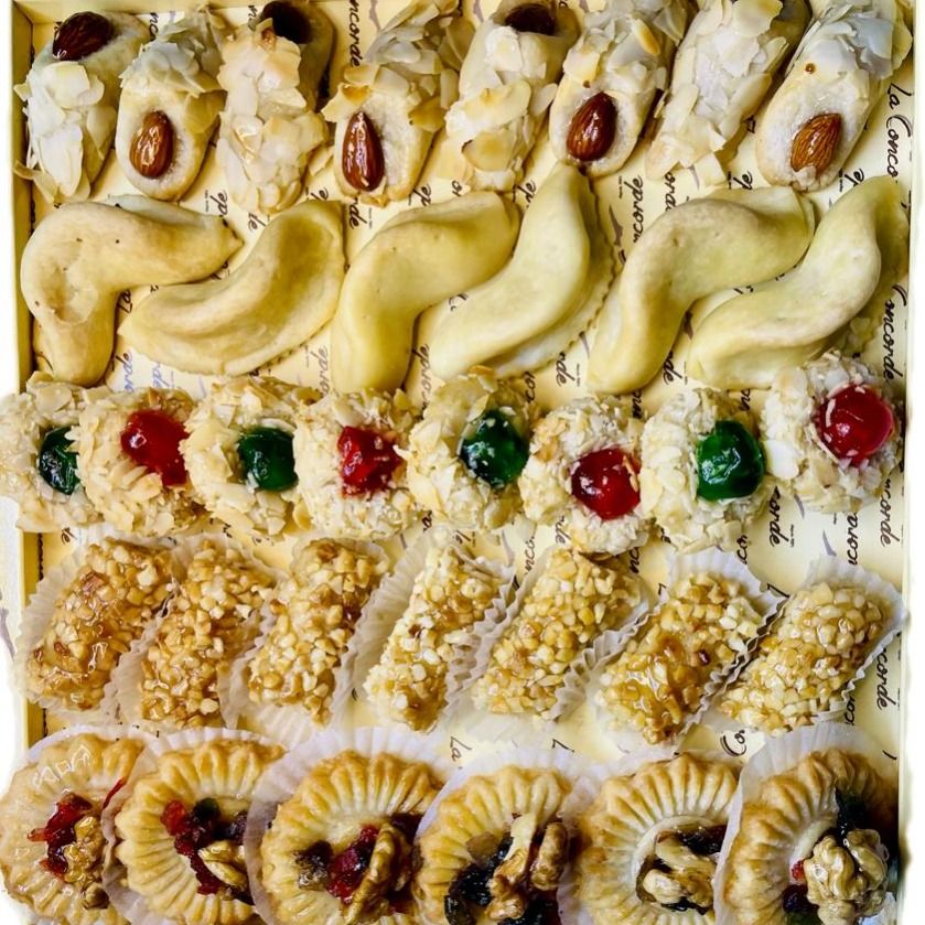 Gâteaux Marocain/sellou/chebbakia/cornes de gazelle/ fekkass/ghriba lhbila 