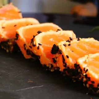 53. Tataki Salmón