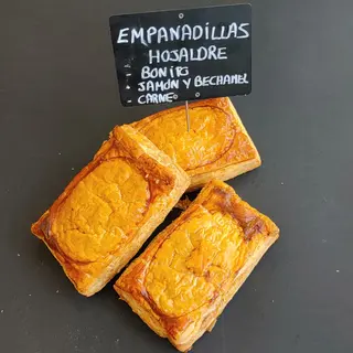 Empanadilla Hojaldre de Jamón York y Bechamel (1 ud.)