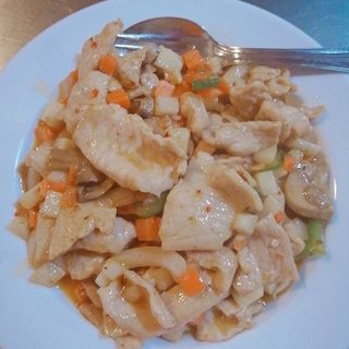 C10. Galinha com piri piri