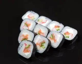 77 Futomaki 8 pezzi