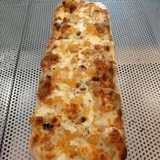 Pere , noci e gorgonzola 