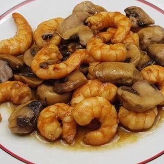 Gambas Con Champiñones