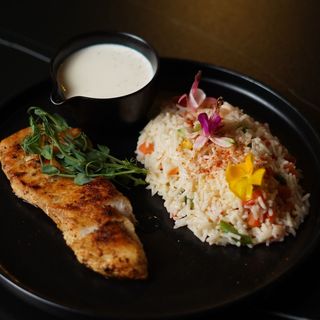 Басматі з овочами та куркою