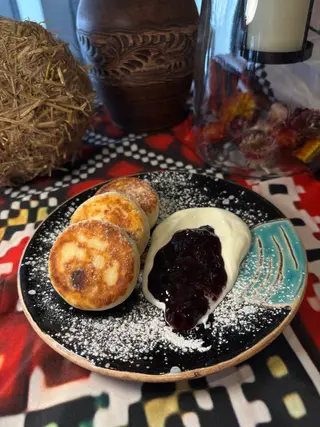 Сирники домашні з варенням (260g)