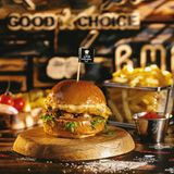 ქათმის ბურგერის კომბო/Chicken burger combo