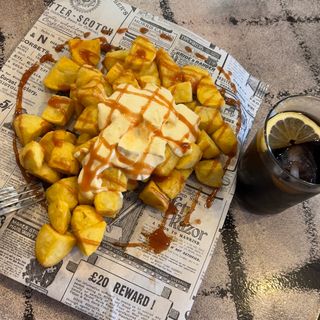 Patatas bravas