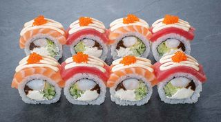 Роял-мікс рол з лососем та тунцем