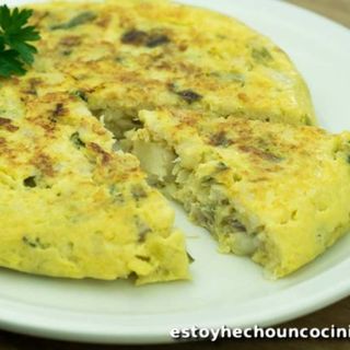 Tortilla De Patatas, Pollo y Queso
