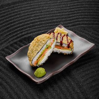 Криспи Салмон Бургер/ Crispy Salmon Burger