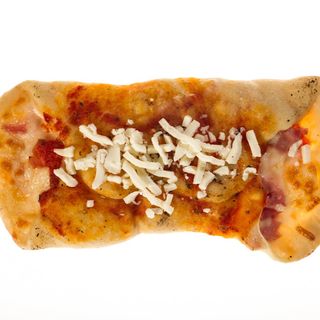 Calzonete de jamón y queso