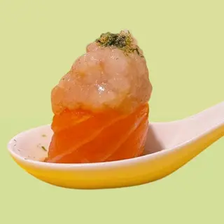Salmon & White Gio