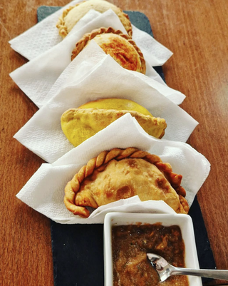 Tabla De Empanadas (4 Uds.)