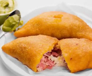 Empanada De Jamón Y Queso (1 Ud.)