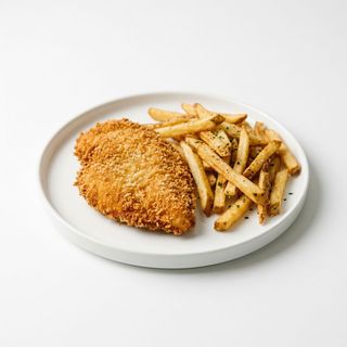Cotoletta di pollo con patatine