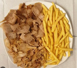 Plato kebab más carne y más patata 