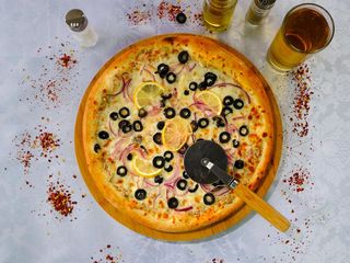 Pizza cu ton  Ø 30cm