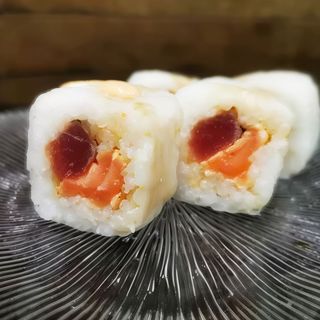 Papel De Arroz Con Atún Y Salmón Flambeados (9 Uds.)