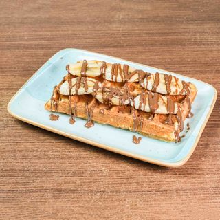 ვაფლი ბანანით და შოკოლადით