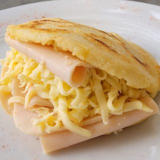 Arepa Mixta