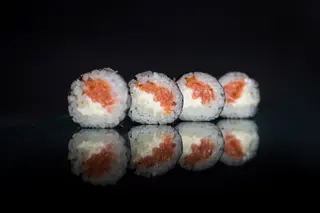 Хосомаки пушена сьомга (4бр-100г)