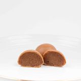 Бадемов трюфел с тонка боб и кайсии (20гр)