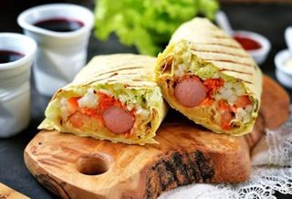 Хот дог в лаваші молочна сосиска (500г)