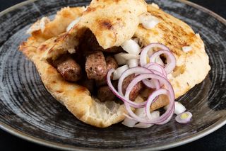 Ćevapi u somunu