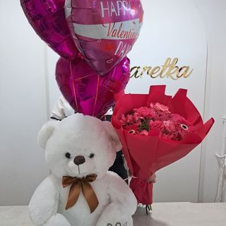 Bukiet róż z dodatkami  +miś+3 balony z helem