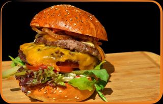 Burger Dublu Cheeseburger