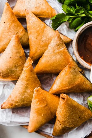Beef / chicken samosa