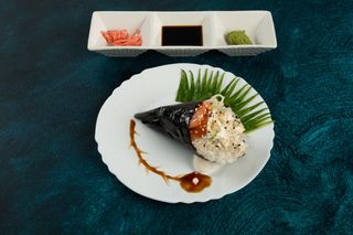 Hand Roll Tempura škampi