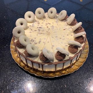 Tarta de Chocolate Blanco con Filipinos (Porción)