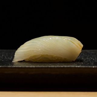 Nigiri de Sepia + Shiso