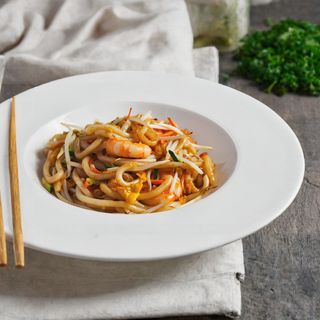77A.Spaghetti di udon con gamberi (senza glutine)虾炒乌冬面