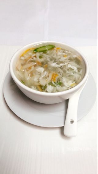 30 Zuppa di granchio e asparagi 蟹肉芦笋汤