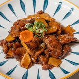 Láminas De Buey Con Setas Y Bambú