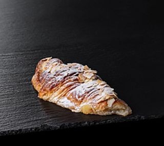 Миндальный круассан