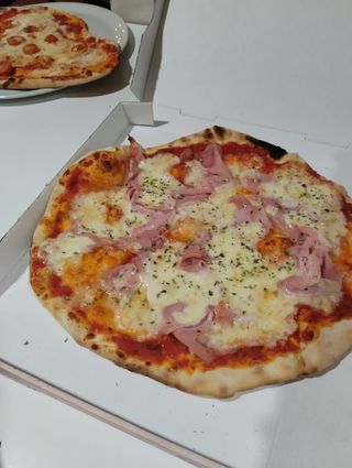 Pizza Jamón York-Cocido Premium (32 Cm.)