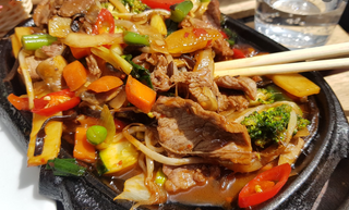 Wieprzowina z bambusem i grzybami 400g