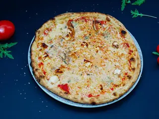 4. Pizzza 4 Quesos (33 Cm.)