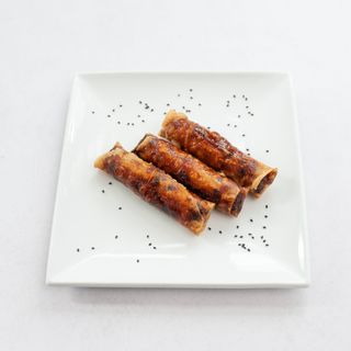 Sajgonki z mięsem i warzywami