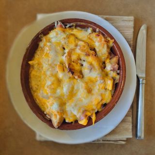 Patatas queso y bacon